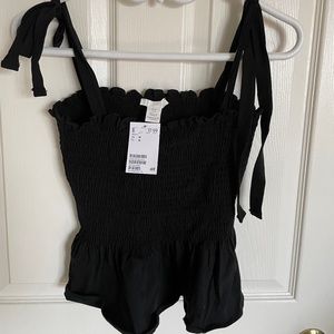 BRAND NEW: Ruffled tank top with bow straps